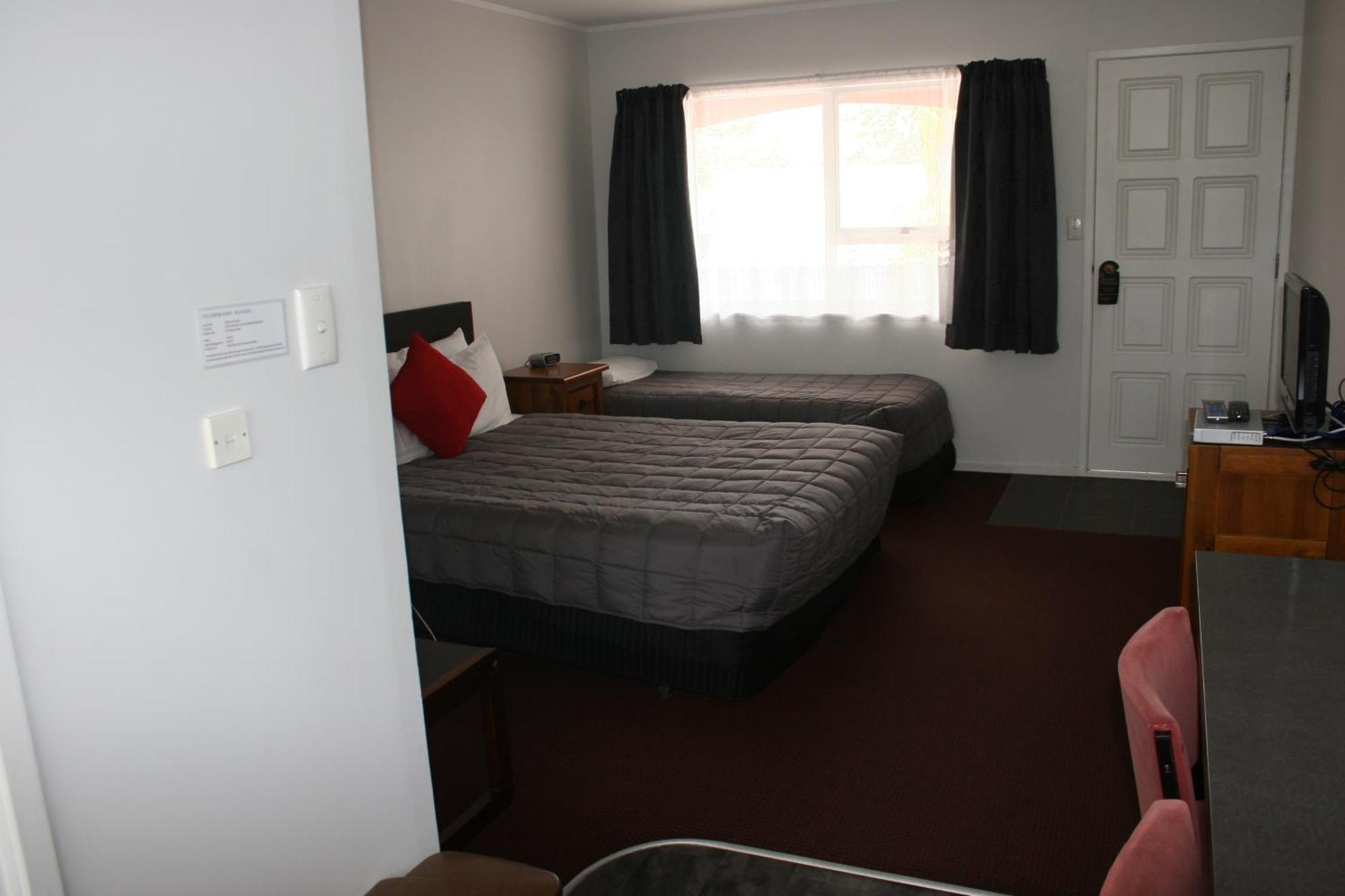 Burgundy Rose Motel Уангарей Екстериор снимка