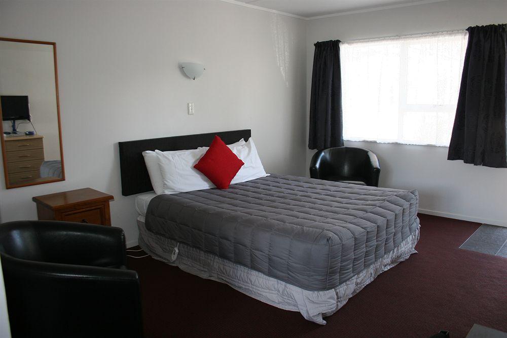 Burgundy Rose Motel Уангарей Екстериор снимка