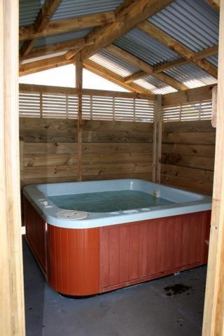 Burgundy Rose Motel Уангарей Екстериор снимка